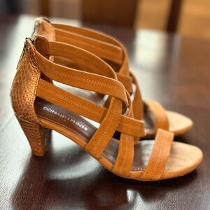Donald Pliner suede tan strappy sandals size 6M